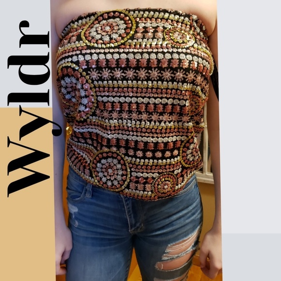 🆕️NWT gorgeous sequin strapless top - Picture 8 of 8